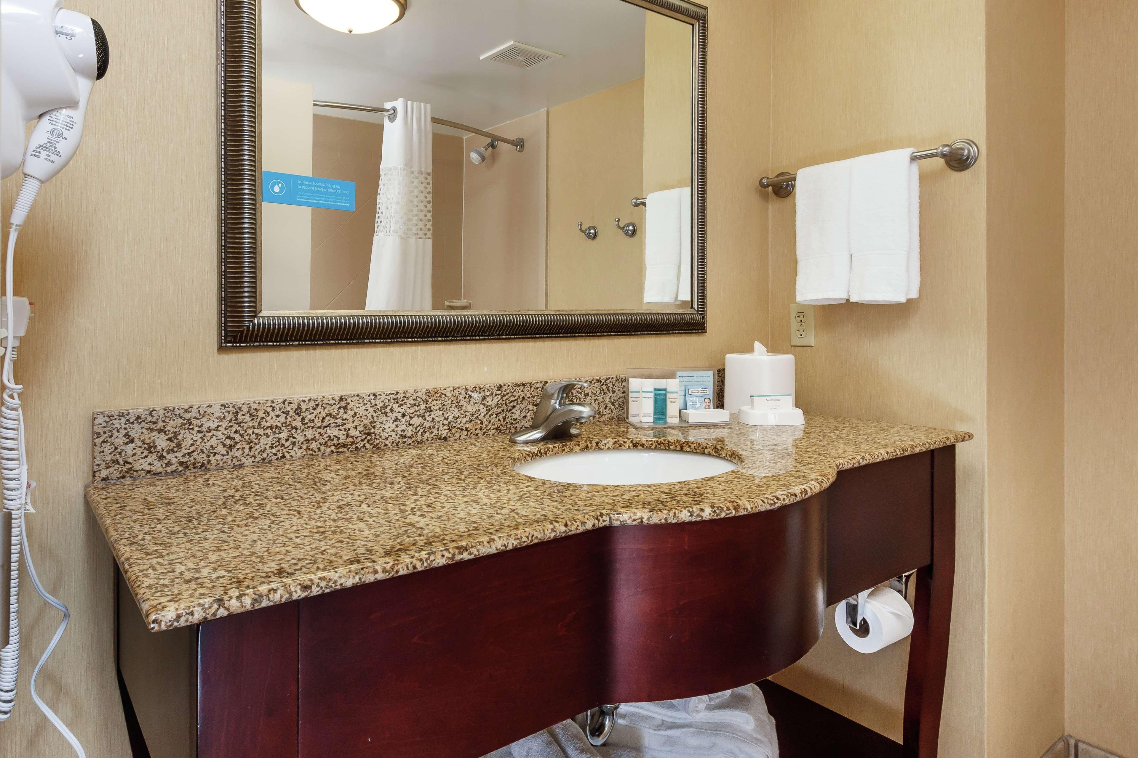 Hampton & Hotel Navarre
