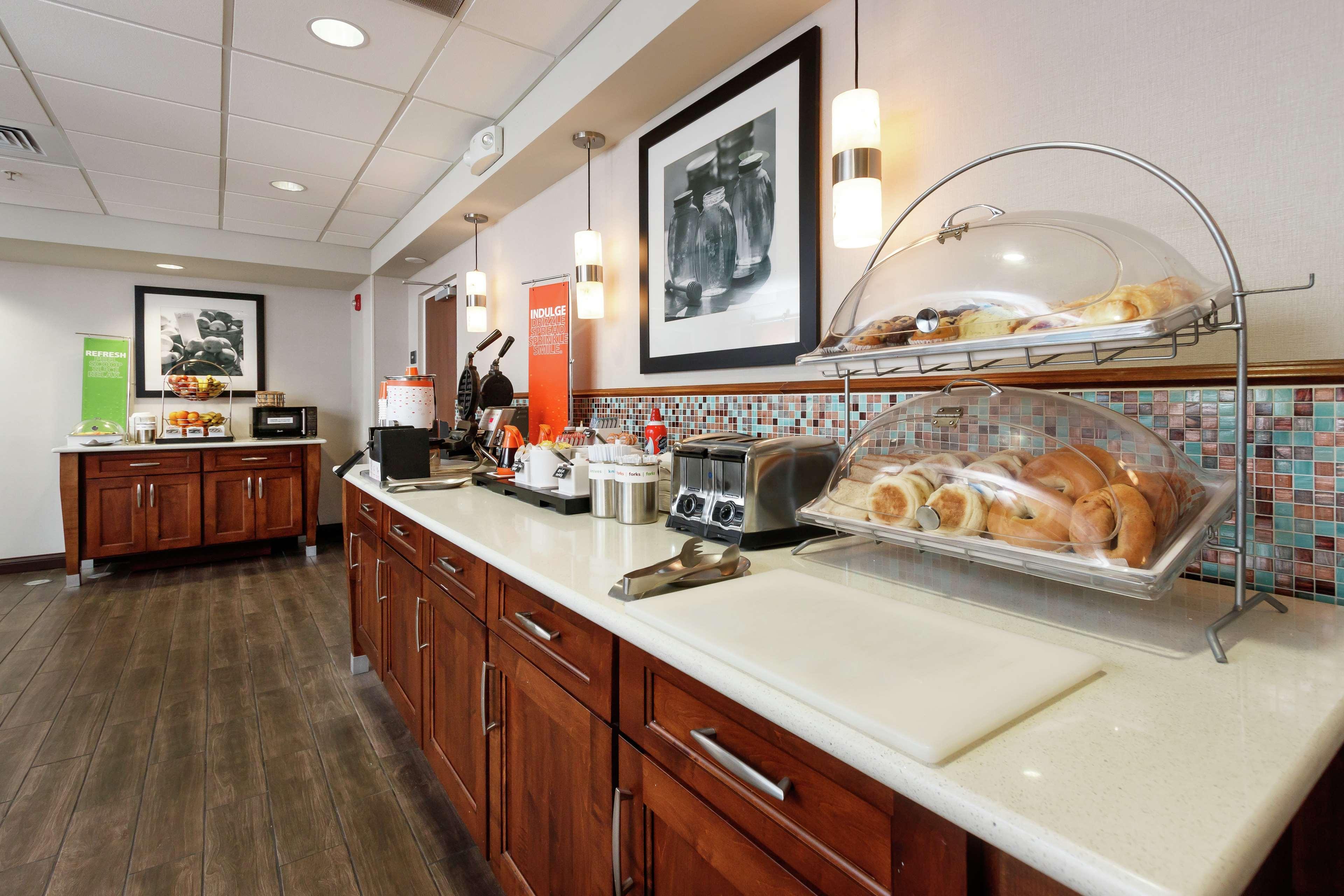 Hotel Hampton &