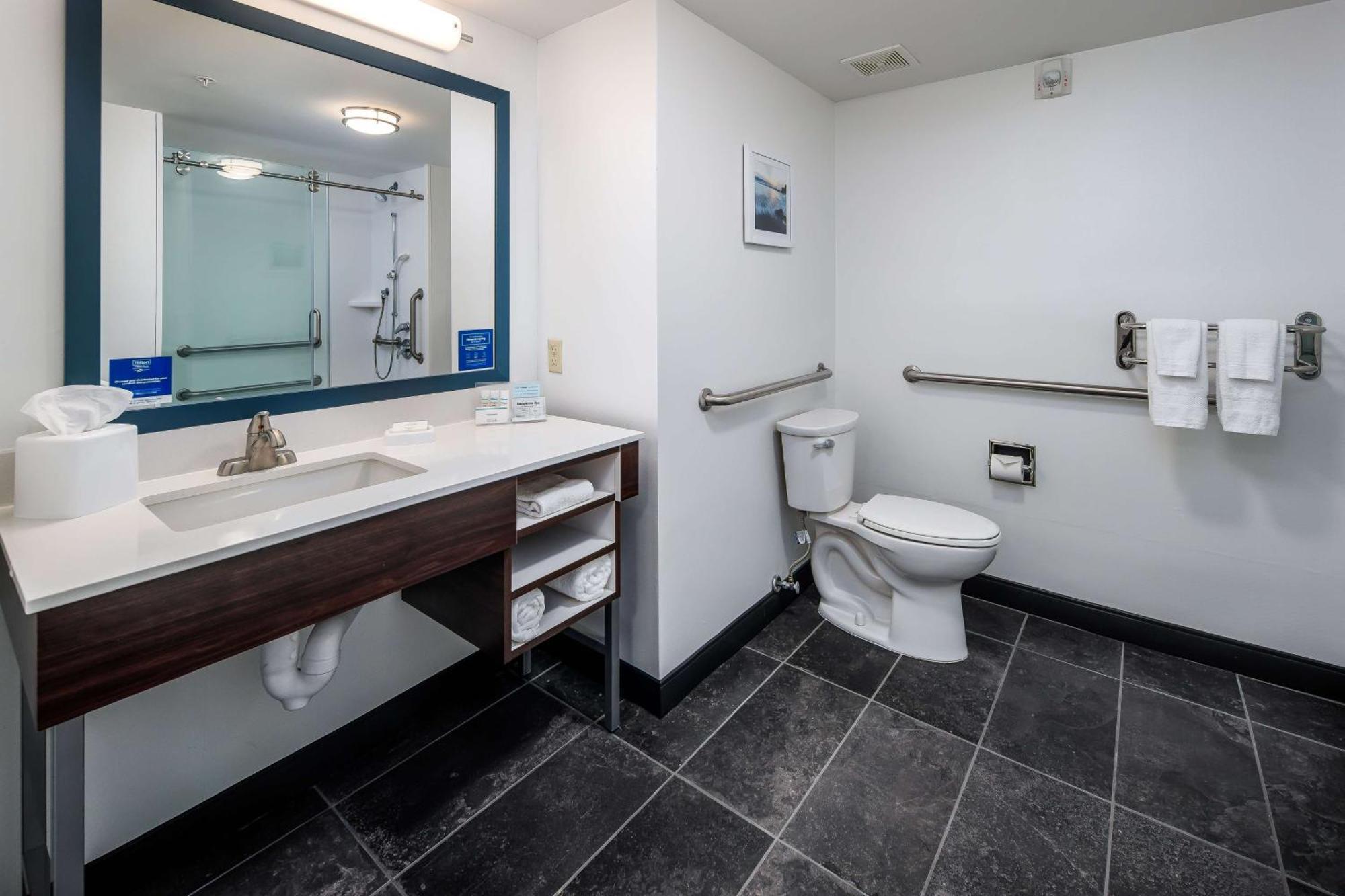 Hotel Hampton &
