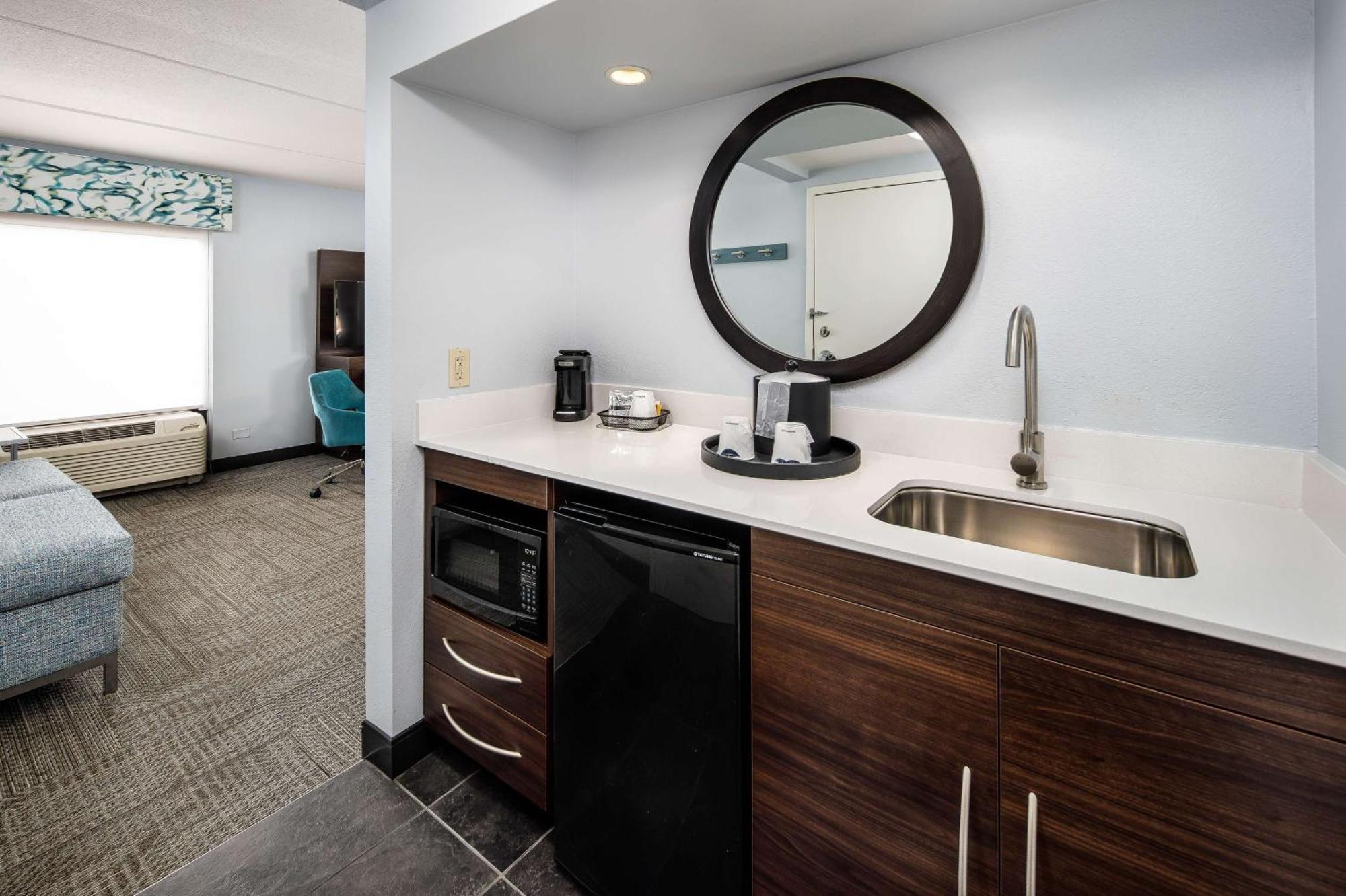 Hotel Hampton &