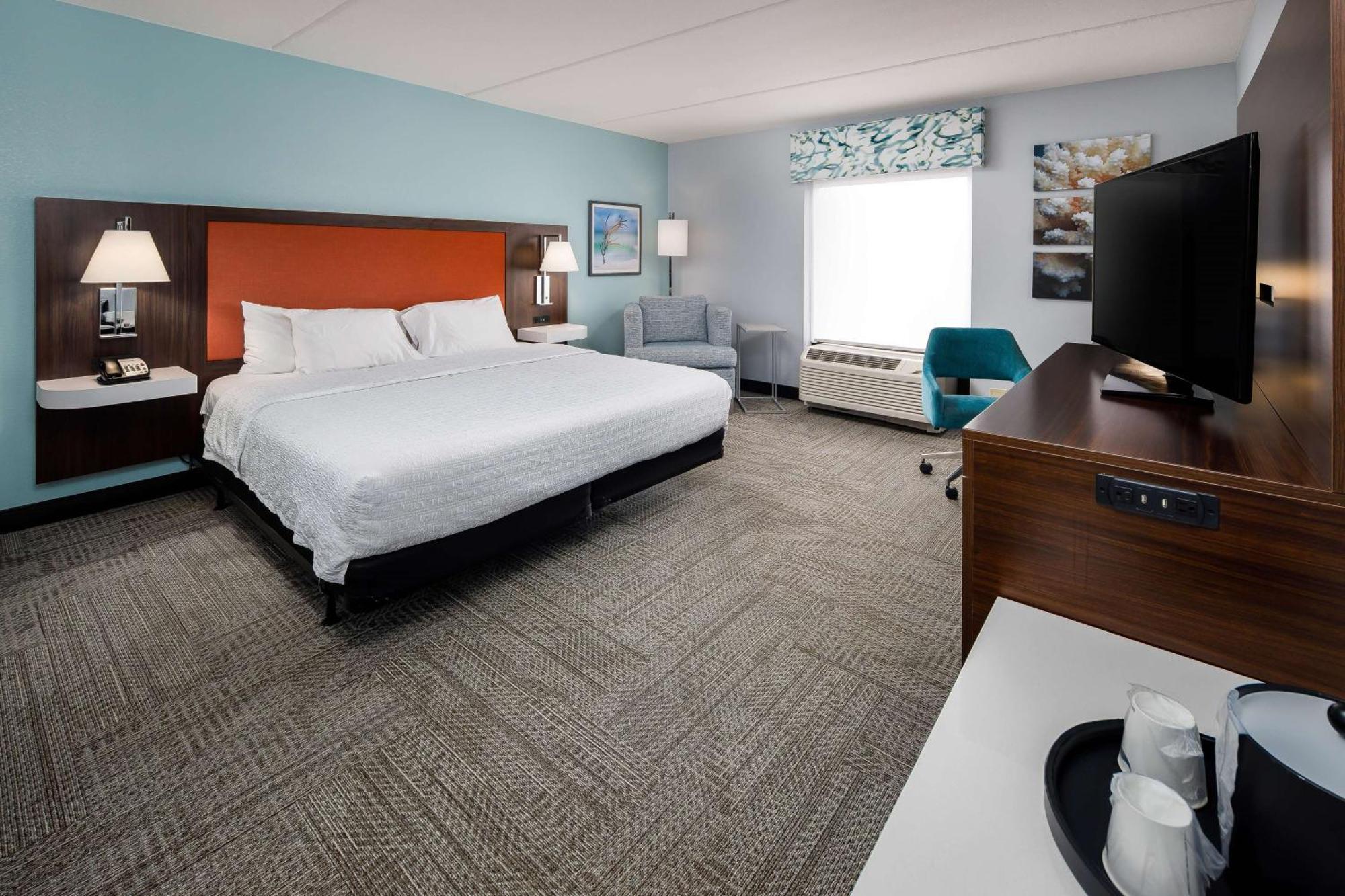 Hotel Hampton & 3*