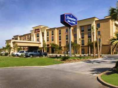 Hampton & Hotel 3*