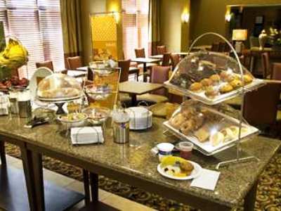 Hotel Hampton & Navarre