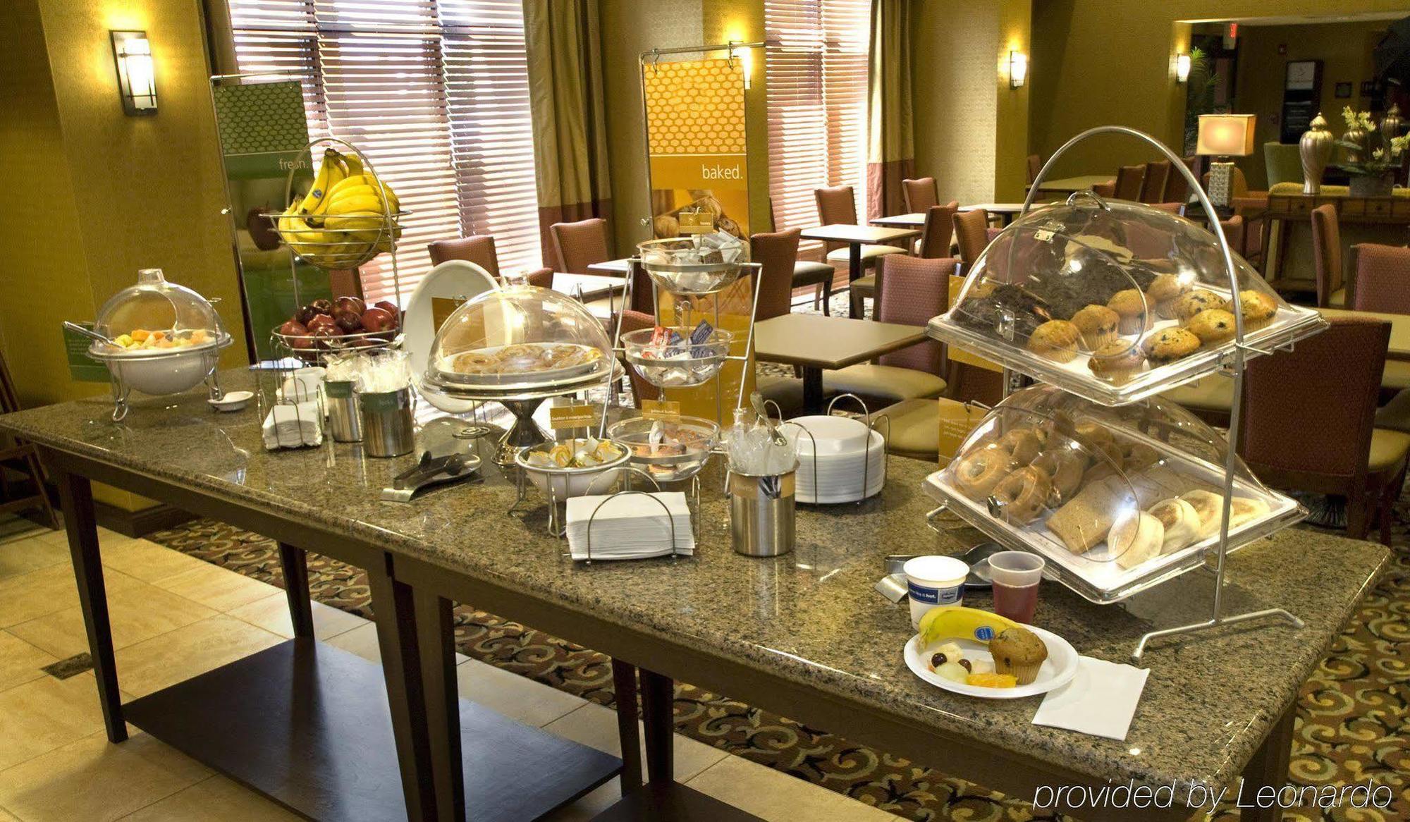 Hotel Hampton &