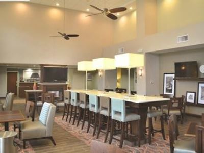 Hampton & Hotel Navarre