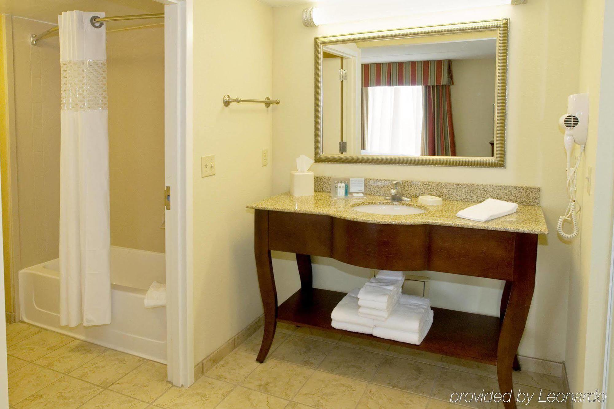 Hampton Inn&suites Navarre